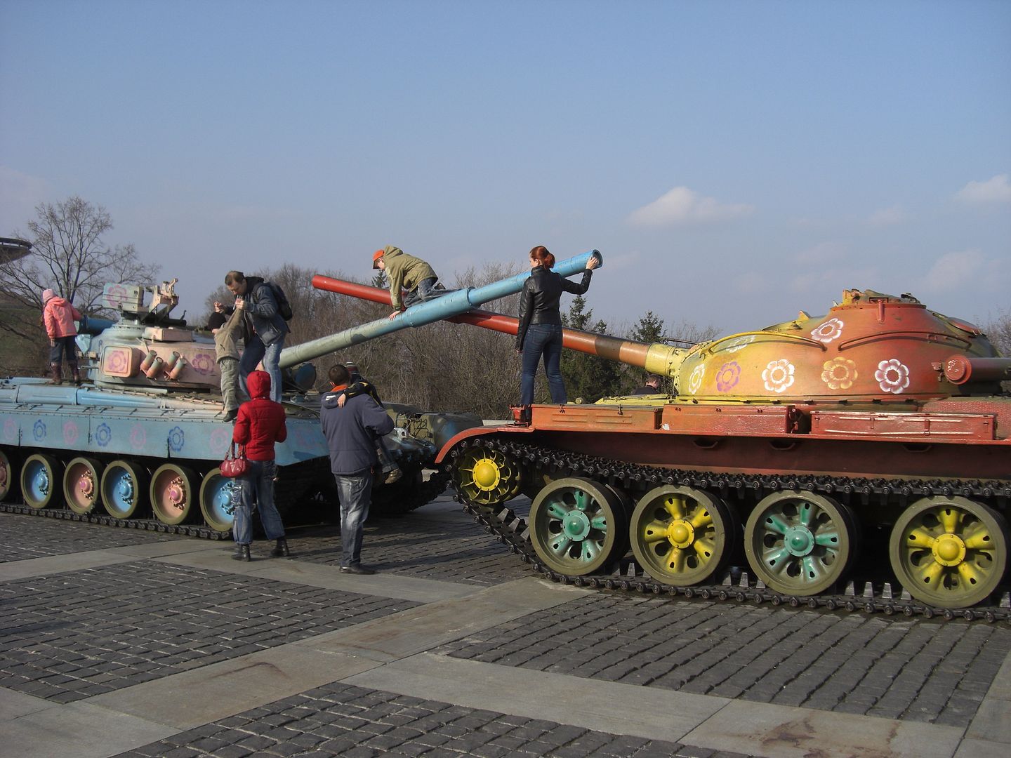 http://i129.photobucket.com/albums/p207/shefgab/Ukraine/CIMG5761.jpg