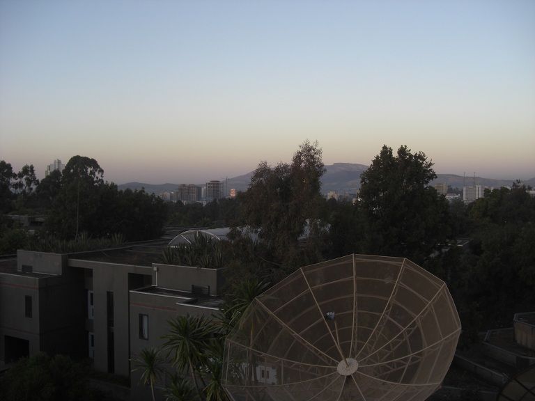 http://i129.photobucket.com/albums/p207/shefgab/africa2/CIMG1026.jpg