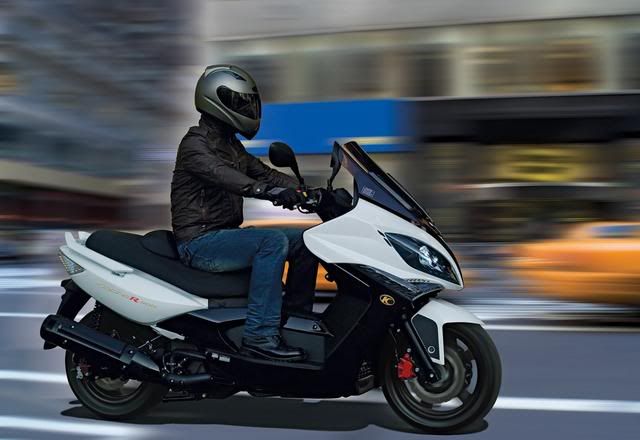 2009 Xciting R&amp;Downtown 300i 官方圖片（圖爆多慎入）1975||小老婆汽機車資訊網