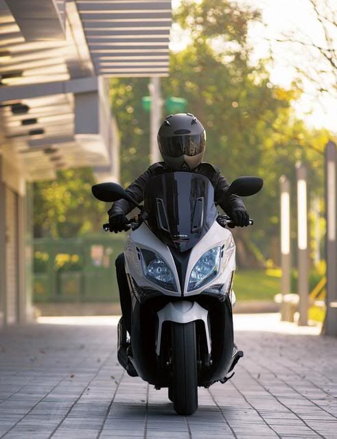 2009 Xciting R&amp;Downtown 300i 官方圖片（圖爆多慎入）5720||小老婆汽機車資訊網