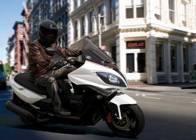 2009 Xciting R&amp;Downtown 300i 官方圖片（圖爆多慎入）9255||小老婆汽機車資訊網