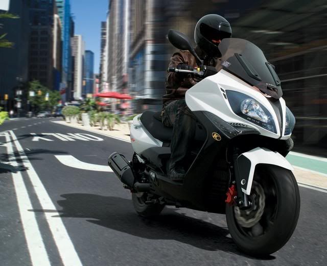 2009 Xciting R&amp;Downtown 300i 官方圖片（圖爆多慎入）3406||小老婆汽機車資訊網