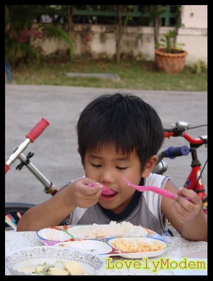 รวมมิตร คิดถึงเธอ