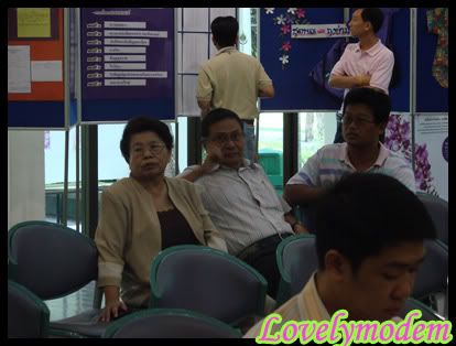 เป็นเด็กสาธิตเต็มตัวแล้วจ๊า