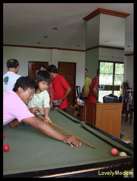 สังสรรค์ญาติมิตร