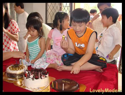 สังสรรค์ญาติมิตร