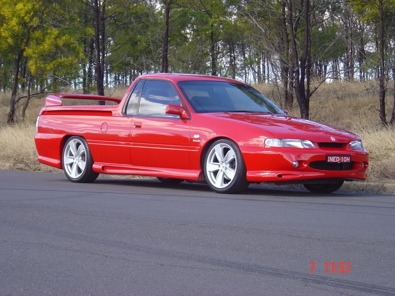 HOLDEN COMMODORE V8 SUPERCAR BODY KIT Wroc?awski Informator