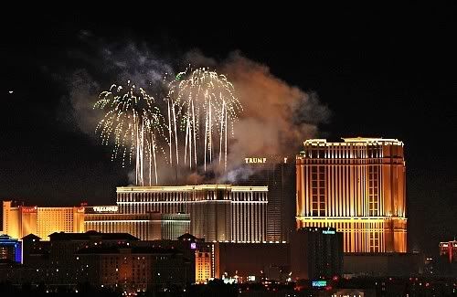 las vegas strip wallpaper. shot from Las Vegas Strip