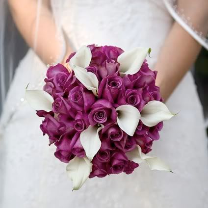 purple bouquets for weddings