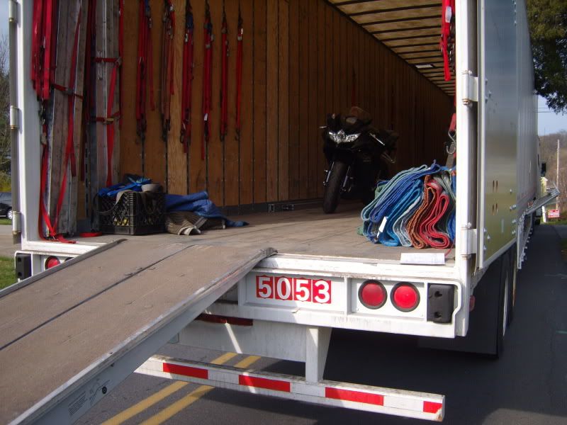 driving cross country in a penske 16' truck w/ my gsxr inside! D