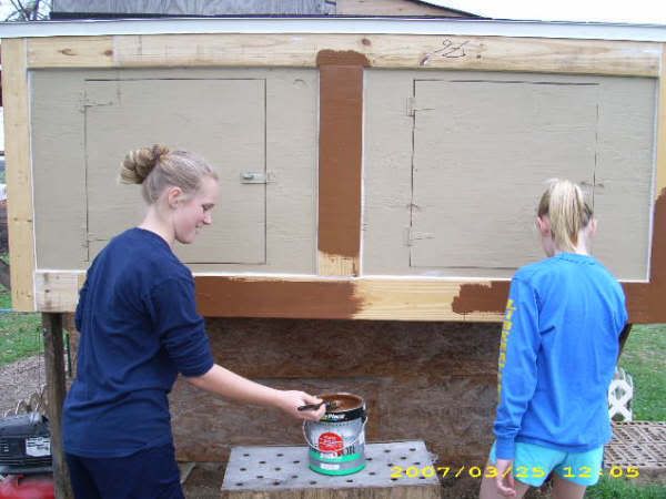 Kayla and Emily painting