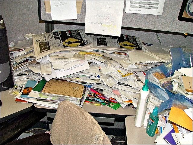 SecurShred EDM Services - Organize a Messy Office