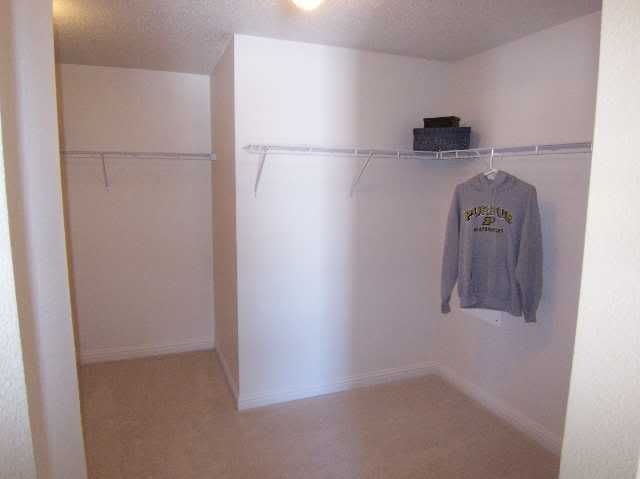 Large walk-in closets in west lafayette