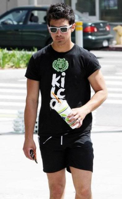 joe jonas shorts