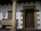 Maricel_Palace_bynight.jpg