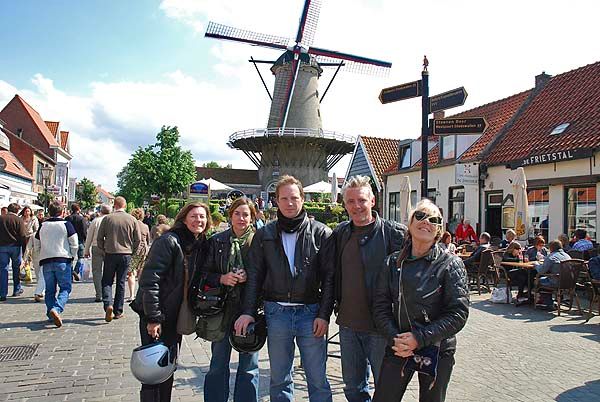http://i129.photobucket.com/albums/p238/freelunch_photos/Br080.jpg