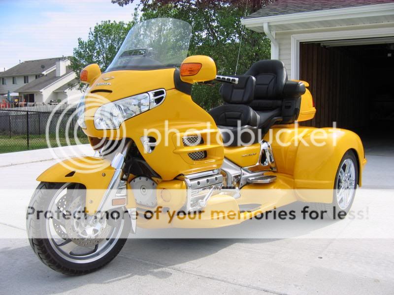 2005 Goldwing with 2010 Hannigan Trike Kit - Yellow | GL1800Riders Forums