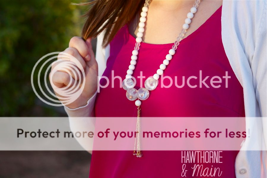 How many of you love Anthropologie apparel but hate to spend that high price? Come see how easy it was to make this DIY Anthropologie inspired necklace. Beautiful piece! 