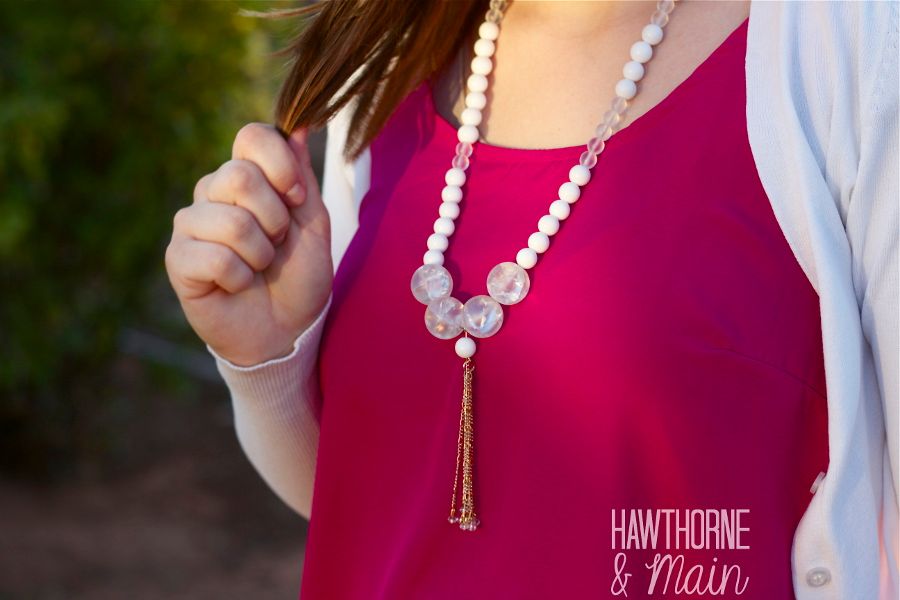 How many of you love Anthropologie apparel but hate to spend that high price? Come see how easy it was to make this DIY Anthropologie inspired necklace. Beautiful piece! 